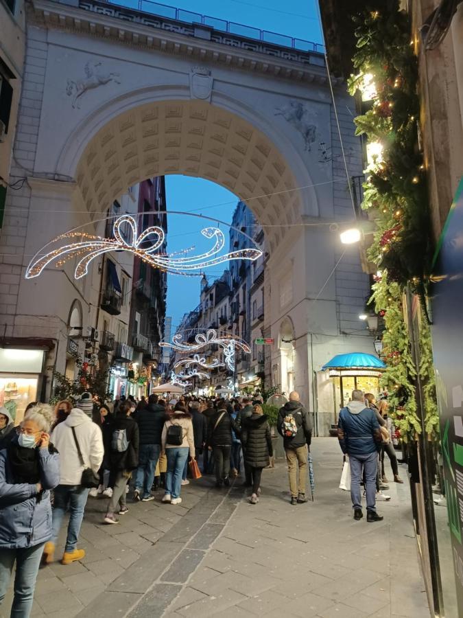 Ponte Di Chiaia Hotel Naples Exterior photo